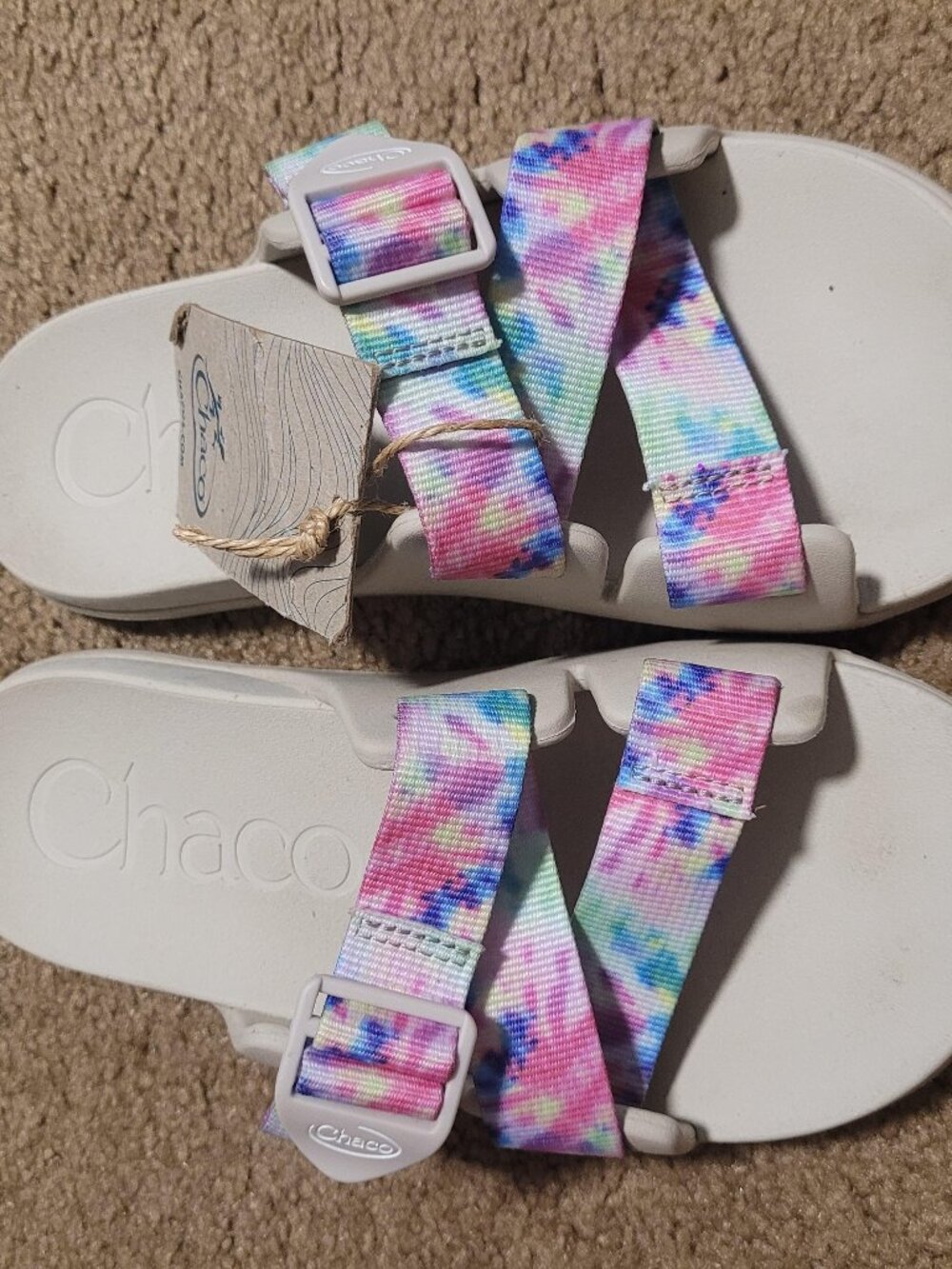 NWT!  Chaco Chillos Slide Tie Dye Sandals, size 6